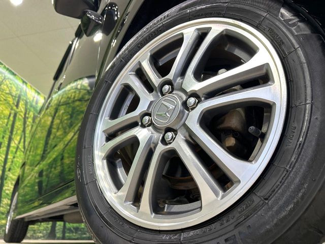 �y����14�C���`�A���~�z�C�[���z�O�ςɃ}�b�`���������A���~�z�C�[���𑕒����Ă���܂��B�e��ЊO�A���~�z�C�[����A�X�^�b�h���X�^�C�����戵�����Ă���܂��B���񂲑��k����������