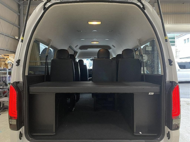 ハイエース2.7 グランドキャビン