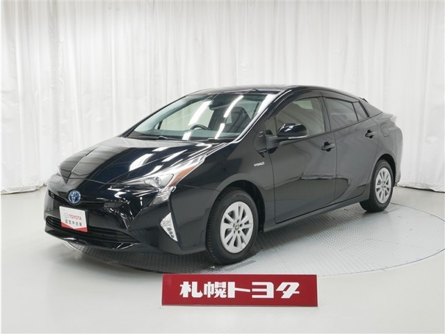 プリウス1.8 S セーフティ プラス E-Four 4WD