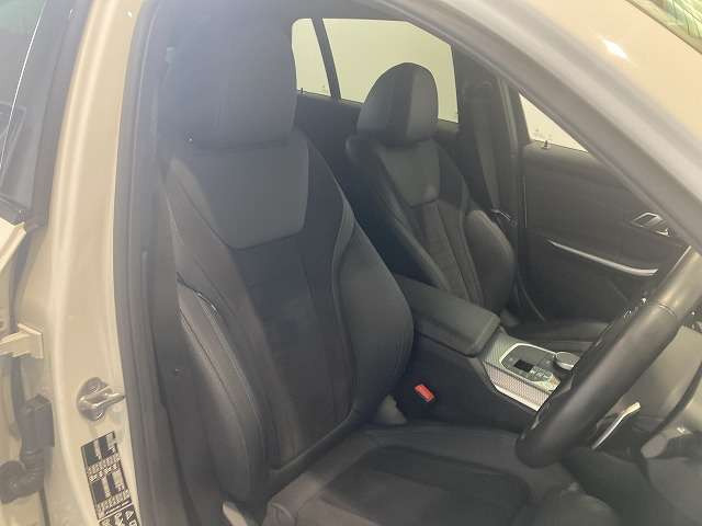 3シリーズツーリング320d xドライブ Mスポーツ  4WD