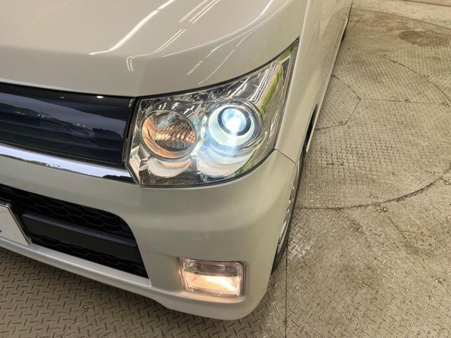 �yHID�w�b�h���C�g�z���ɖ��邭�O�����Ƃ炵�Ă����̂ŁA���V����Ԃ̑��s�������E�ǍD�ň��S���Ă���肢�������܂��B