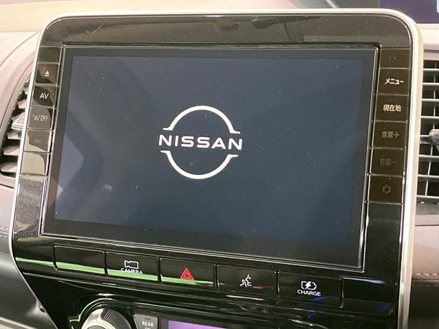 �y�����i�r�z�l�C�̏����i�r�𑕔����Ă���܂��B�i�r�̎g���₷���͂������A�I�[�f�B�I�@�\���[��!�L�����v�◷�s�͂������A�ʋ΂┃�����ȂǕ��i�̃h���C�u���y�����Ȃ�͂���