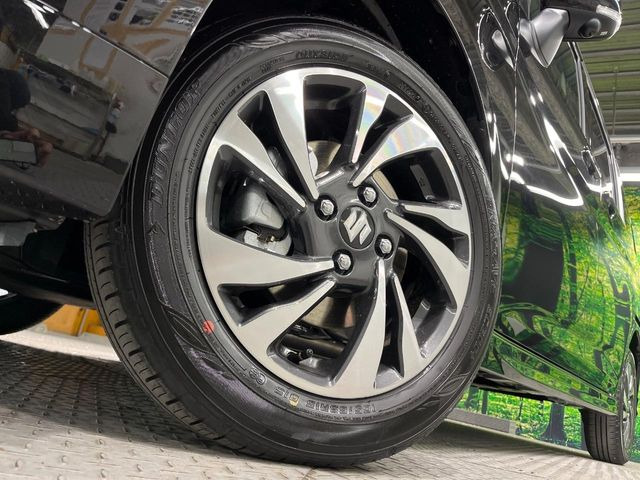 �y�����A���~�z�C�[���z�O�ςɃ}�b�`���������A���~�z�C�[���𑕒����Ă���܂��B�e��ЊO�A���~�z�C�[����A�X�^�b�h���X�^�C�����戵�����Ă���܂��B���񂲑��k����������