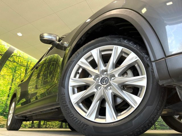 �y����19�C���`�A���~�z�C�[���z�O�ςɃ}�b�`���������A���~�z�C�[���𑕒����Ă���܂��B�e��ЊO�A���~�z�C�[����A�X�^�b�h���X�^�C�����戵�����Ă���܂��B���񂲑��k����������