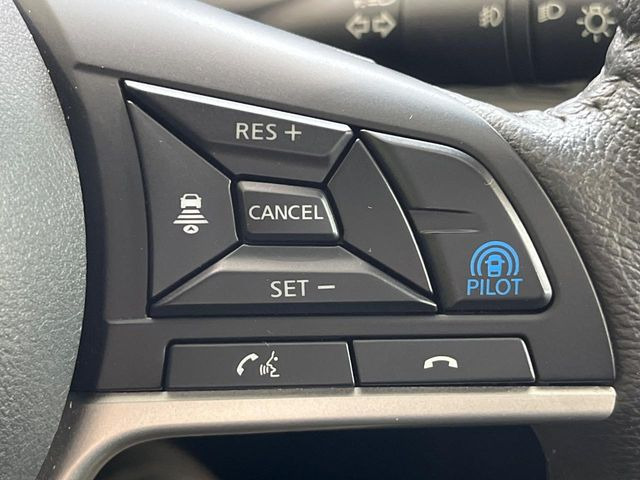 �y�v���p�C���b�g�z�������H�ł̒��������s���y��!!�a�؎��Ə��񑖍s�̃V�[���ŁA�A�N�Z���E�u���[�L�E�X�e�A�����O�������Ő��䂵�A�������^�]�̕��S���y�����Ă���܂���