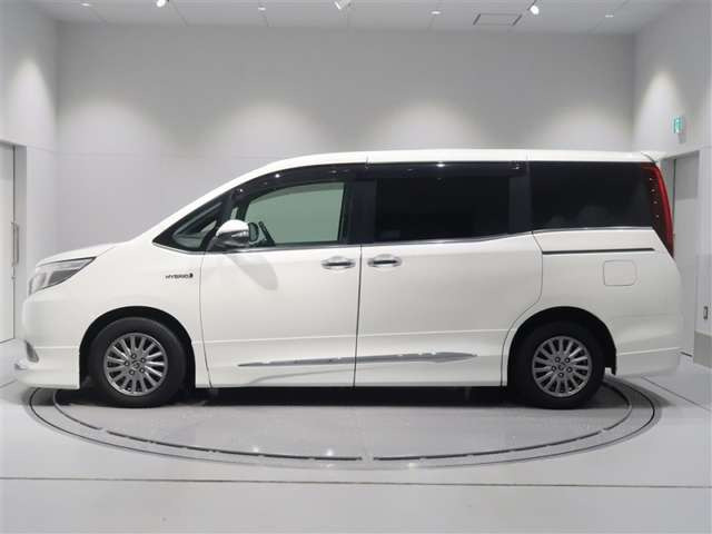 エスクァイアハイブリッド1.8 Gi