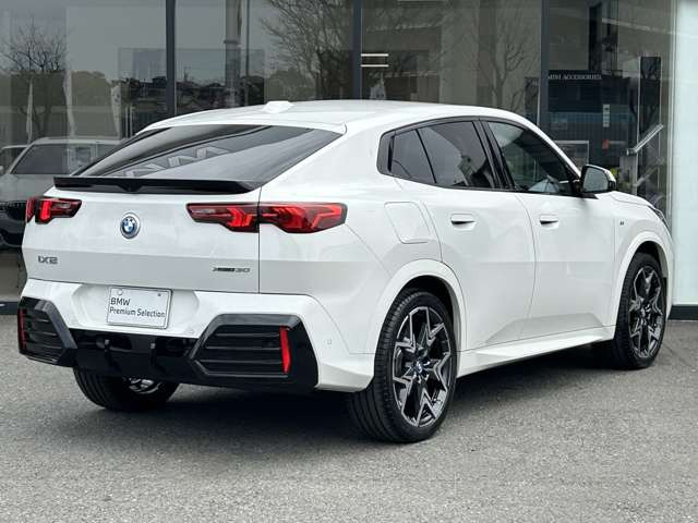 iX2xドライブ30 Mスポーツ 4WD