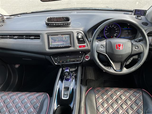 ヴェゼル1.5 ハイブリッド X 4WD