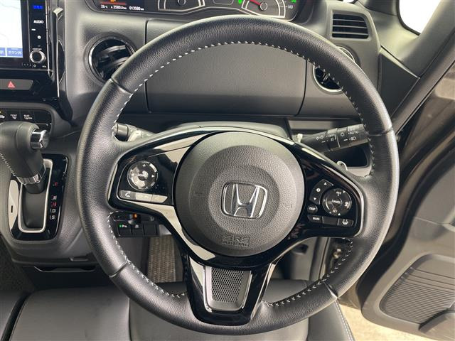 N-BOXカスタムL ターボ 4WD