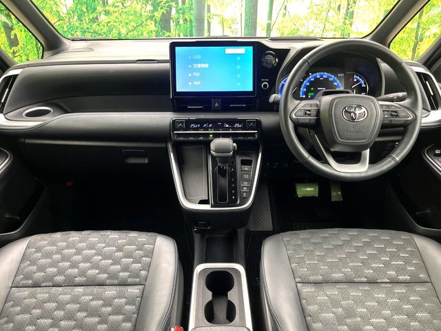 ヴォクシー1.8 ハイブリッド S-Z