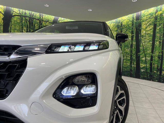 �yLED�w�b�h���C�g�z���V����ԑ��s�����ǍD�Ȏ��E���m�ۂ����S���ĉ^�]�ł��鍂�P�xLED�w�b�h���C�g�𑕔�!�_�����x�������A����d�͂��}�����Ă��܂��B
