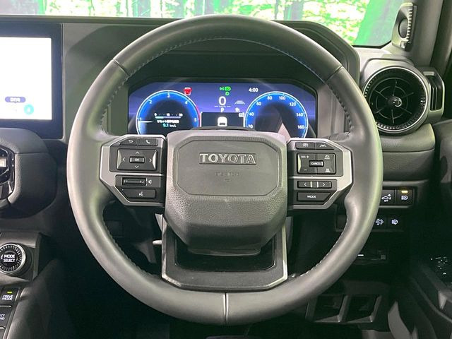 �y�����v�����X�e�A�����O�z�㎿�Ȋv���g�p���邱�ƂŁA��ɂ����������݂ƂĂ��^�]���₷���n���h���ł���