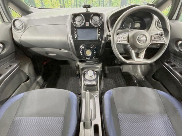 ノート1.2 e-POWER X ブラックアロー