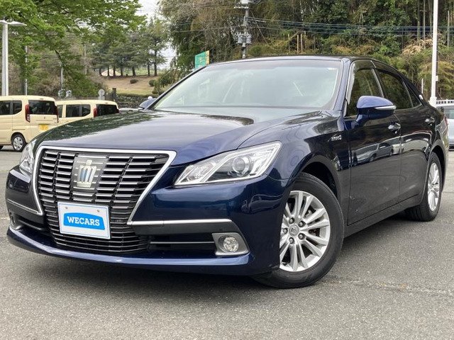 クラウンハイブリッド 2.5 ロイヤルサルーン