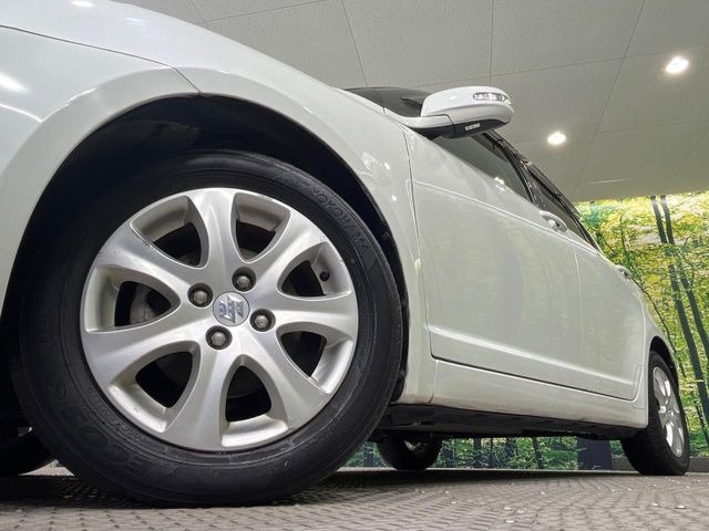 �y����15�C���`�A���~�z�C�[���z�O�ςɃ}�b�`���������A���~�z�C�[���𑕒����Ă���܂��B�e��ЊO�A���~�z�C�[����A�X�^�b�h���X�^�C�����戵�����Ă���܂��B���񂲑��k����������