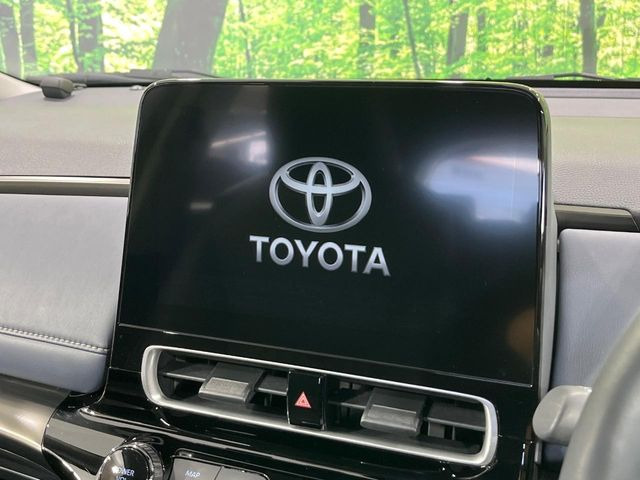 �y10.5�C���` �f�B�X�v���C�I�[�f�B�I�z���ʂ̃f�B�X�v���C��AppleCarPlay��AndroidAuto�����p�\�B�傫�ȉ�ʂŃX�}�z�i�r�A�v���������p���������܂���