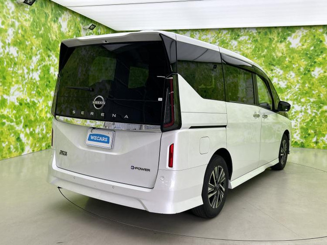 セレナ1.4 e-POWER ハイウェイスターV