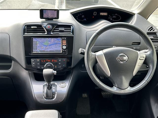 セレナ2.0 ライダー S-HYBRID アドバンスドセーフティパッケージ