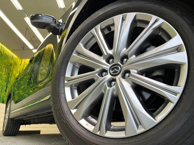 �y����19�C���`�A���~�z�C�[���z�O�ςɃ}�b�`���������A���~�z�C�[���𑕒����Ă���܂��B�e��ЊO�A���~�z�C�[����A�X�^�b�h���X�^�C�����戵�����Ă���܂��B���񂲑��k����������