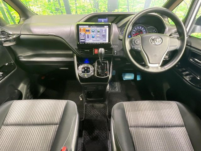 ヴォクシー2.0 ZS 煌