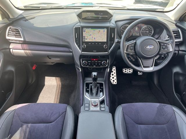 フォレスター1.8 スポーツ 4WD