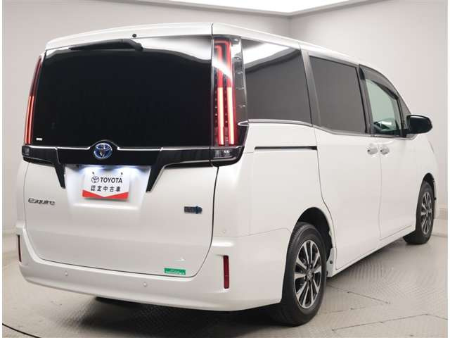 エスクァイアハイブリッド1.8 Gi プレミアムパッケージ ブラックテイラード