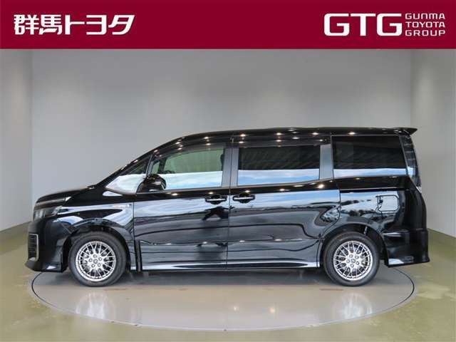 ヴォクシー1.8 ハイブリッド ZS