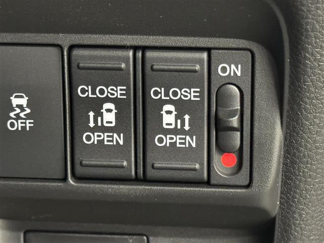 フリード1.5 e:HEV クロスター