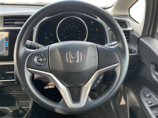 フィット1.5 ハイブリッド Fパッケージ 4WD