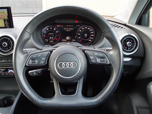 A3スポーツバック30 TFSI スポーツ シグネチャーエディション