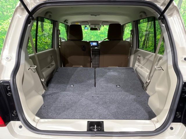 ���i�̂���������ʋ΁A���}���ɏ\���ȉ׎��X�y�[�X���m�ۂ��Ă���܂��B�Z�J���h�V�[�g��|���ƁA�傫�ȉו��̐ύڂ��\�ł���