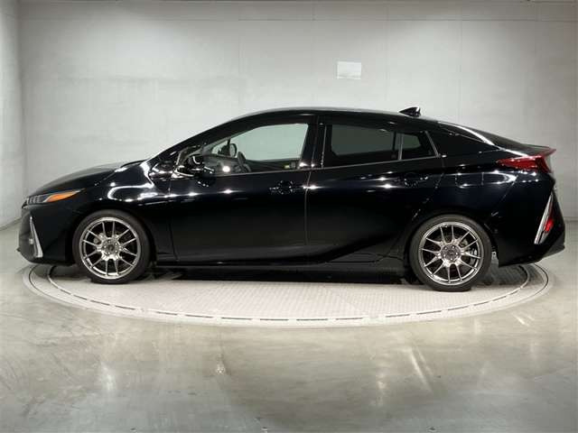 プリウスPHV1.8 A ユーティリティ プラス