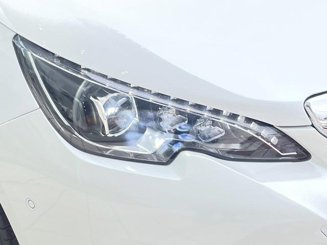 ��LED�w�b�h���C�g:��ԑ��s�����ǍD�Ȏ��E���m�ۂ����S���ĉ^�]�ł��鍂�P�xLED�w�b�h���C�g�𑕔�!�_�����x�������A����d�͂��}�����Ă��܂��B