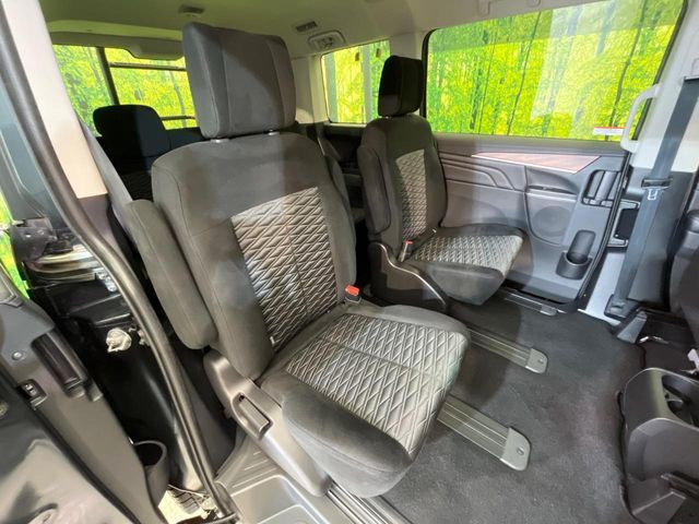 ���ڒ����̓E�H�[�N�X���[�ƂȂ��Ă���܂��B���ڂƎO��ڂ̈ړ�����~�肪�Ƃ��Ă��y�ɂȂ�̂ŁA���~��̍ۂ��X�g���X�������邱�Ƃ͂���܂����