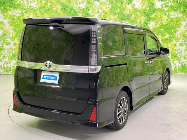 ヴォクシー2.0 ZS 煌