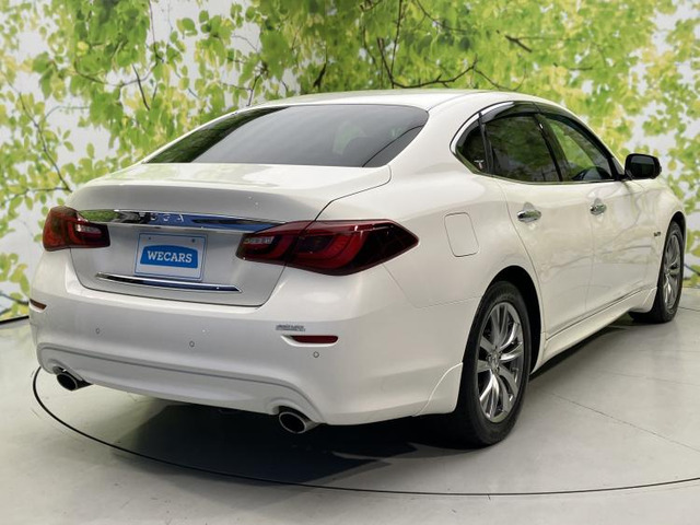 フーガハイブリッド