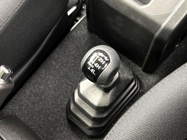 ジムニーシエラ1.5 JC 4WD