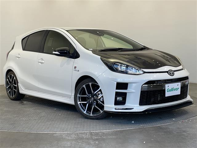 アクア1.5 G GRスポーツ・17インチパッケージ