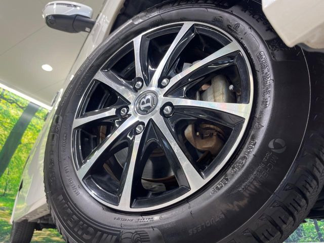 �y15�C���`�A���~�z�C�[���z�O�ςɃ}�b�`�����A���~�z�C�[���𑕒����Ă���܂��B�e��A���~�z�C�[����A�X�^�b�h���X�^�C�����戵�����Ă���܂��B���񂲑��k����������