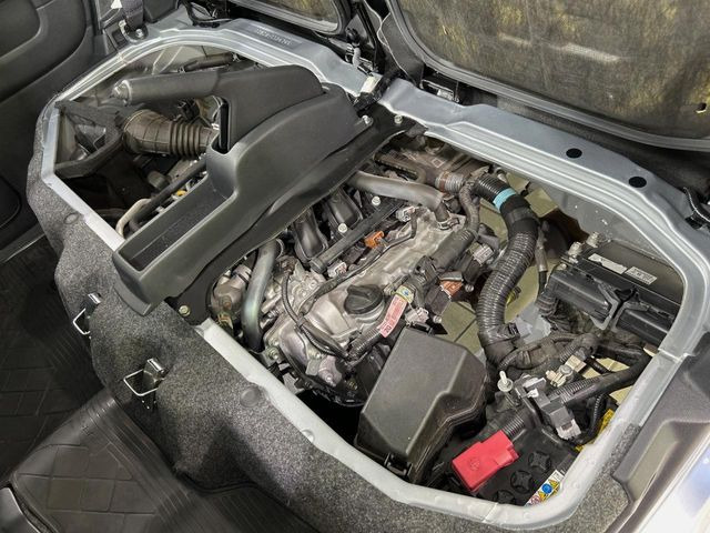 親切・丁寧な専門メカニックスタッフが応対!・車検・点検整備・事故等の修理などアフターサービスも安心。お車のカスタマイズもネクステージのサービススタッフまでご相談ください!