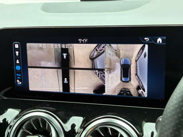 GLAクラスGLA200d 4マチック AMGラインパッケージ 4WD