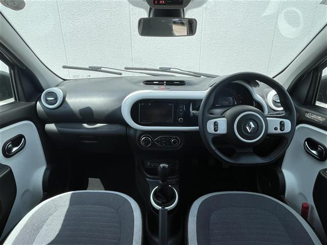 トゥインゴインテンス