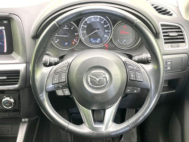 �y�X�e�A�����O�X�C�b�`�z�^�]���A�O������ڐ������炷���ƂȂ��A�I�[�f�B�I���̑��삪�\�ȕ֗��@�\!���S&���K�ȃh���C�u�����o���Ă���܂���