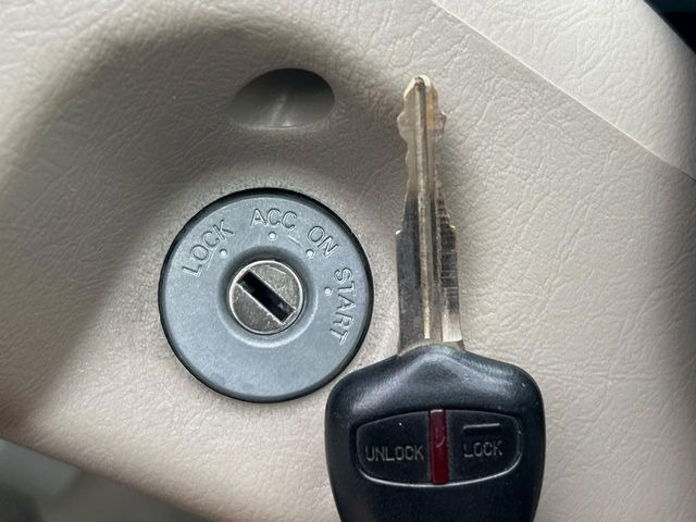 �y�L�[���X�z�������ꂽ�ꏊ����ł��{�^����Ńh�A�̊J���E�{�����ł���̂łƂ��Ă��֗�!�h�A�̌�������ɏ������邱�Ƃ�����܂����