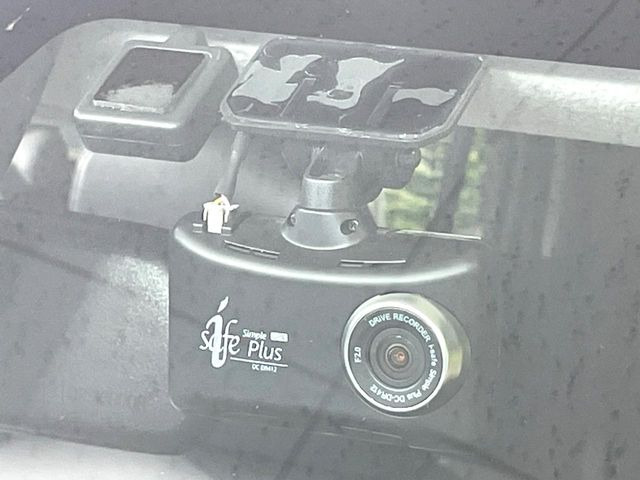 【ドライブレコーダー】ドライブレコーダー装備!走行中はもちろん、あおり運転や事故に遭遇した際、映像で記録し、万一のリスクに備えます。※記録用SDカードはお客様ご自身でご準備いただく必要があります。