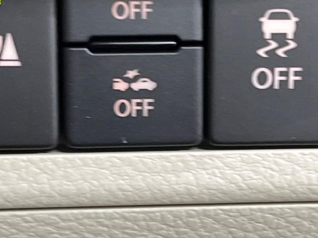 �y�X�Y�L �Z�[�t�e�B�T�|�[�g�z���s���ɑO���̎ԗ�����F�����A�Փ˂������Ȏ��͌x��ƃu���[�L�ŏՓˉ���Ɣ�Q�y�����A�V�X�g�B�����S�Ƀh���C�u�����y���݂��������܂��B