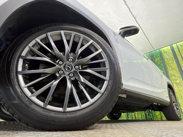 �y�O���[�h��p����20�C���`�A���~�z�C�[���z�f�U�C�����̍��������A���~�z�C�[���𑕒����Ă���܂��B�e��ЊO�A���~�z�C�[����A�X�^�b�h���X�^�C�����戵�����Ă���܂��B���񂲑��k����������