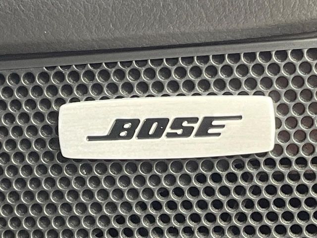 【BOSEサウンドシステム付き純正ナビ】充実のナビ機能はもちろん、高度なチューニング能力が搭載されており、高音質な音楽をお楽しみいただけます♪