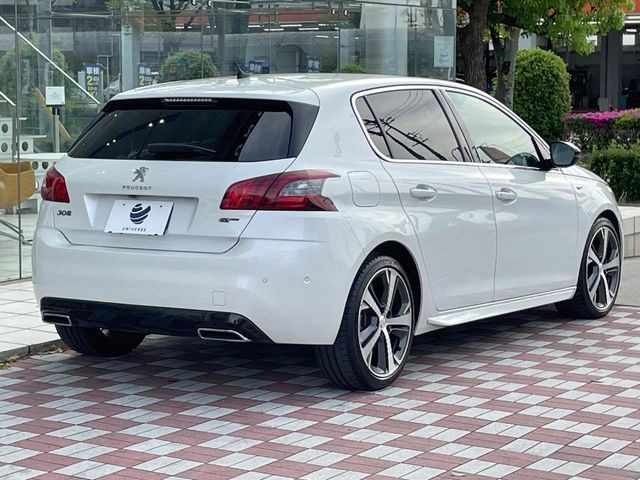 �������t�т̕ۏ؂̑��A���S�̍Œ�3�N�E���s�������ۏ�(�L��)�����p�ӁB�A���Ԃ����S���Ă��y���݂���������l�A�ۏؓ��e���[���͂������A�����_��&�I�C�������⃍�[�h�T�[�r�X���t�т��Ă���܂��B