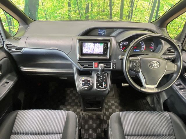 ヴォクシー2.0 ZS